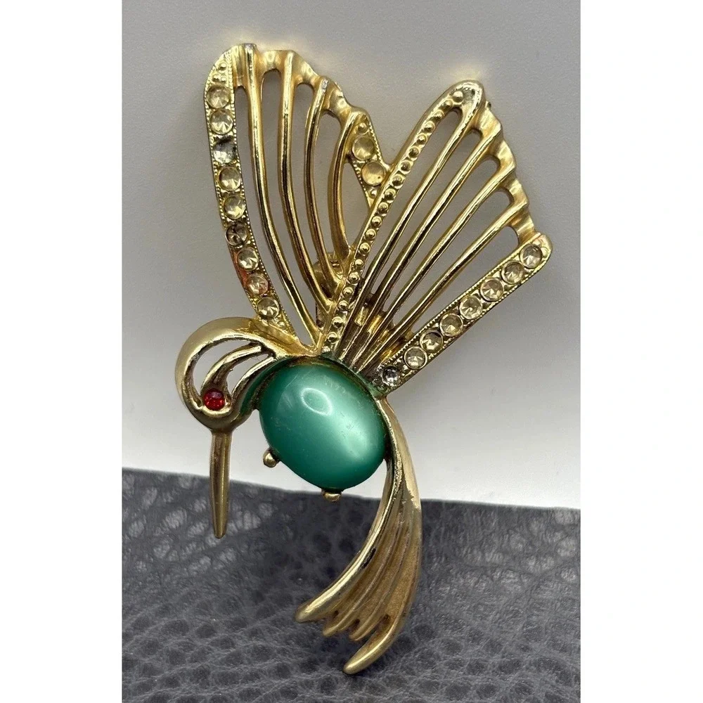 VTG Gold Tone Hummingbird Bird Brooch Green Moon glow Cabochon Clear Rhinestones